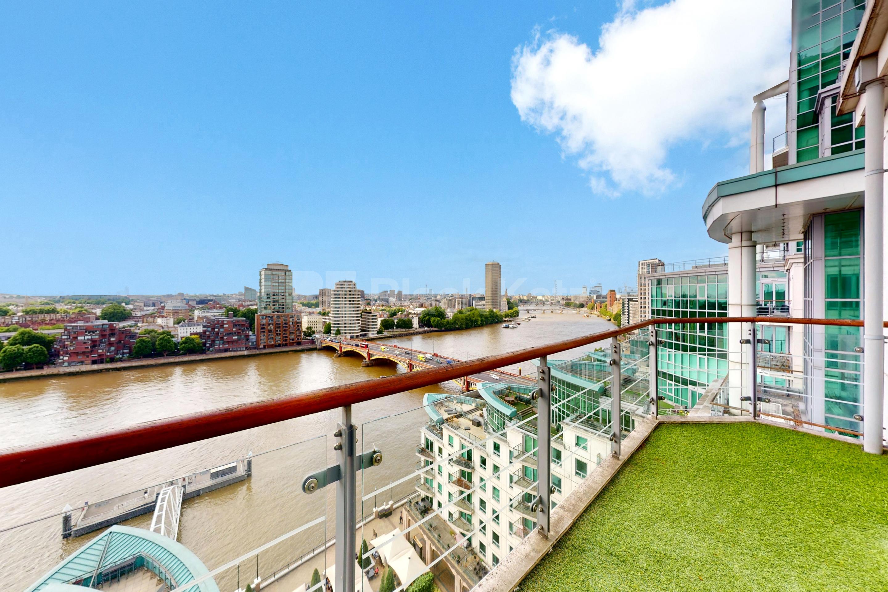 Stunning 3 bed 3 bath overlooking the Thames Flagstaff House St George Wharf, Vauxhall SW8